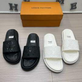 Picture of Louis Vuitton Slippers _SKULVsz38-44mnf05181309